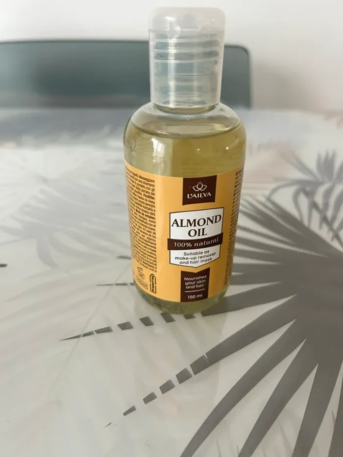 Huile almond oil neuf