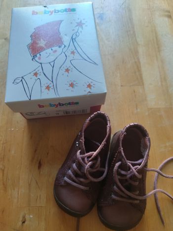 Chaussures taille 19 marque babybotte