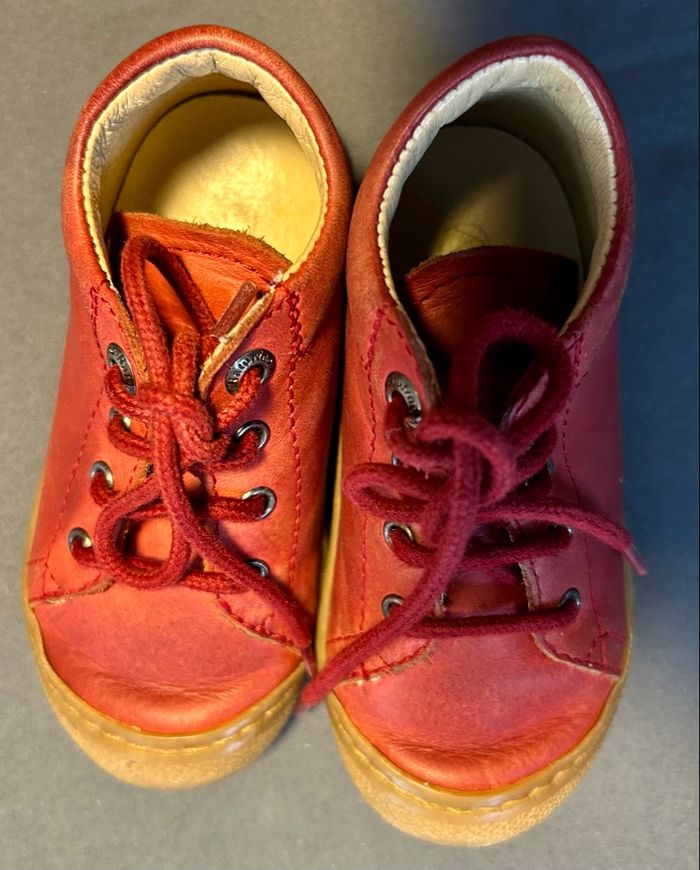 Chaussures bébé tout cuir Naturino taille 22 - photo numéro 3