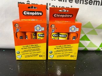 Lot de 12 colles cleopatre
