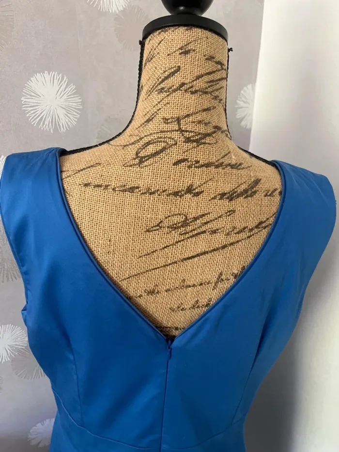 Robe bleue - photo numéro 4