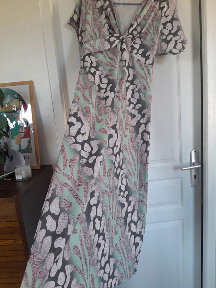 Jolie robe longue été neuve sans etiquette