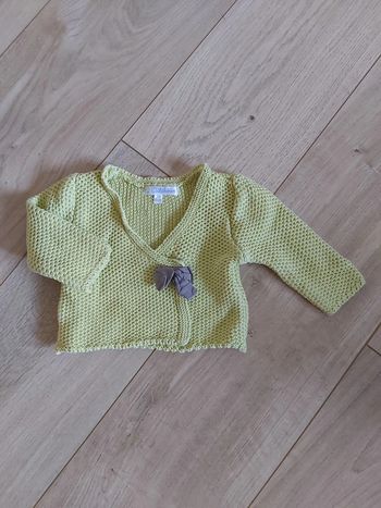 Gilet fille 3 mois en très bon état (78)