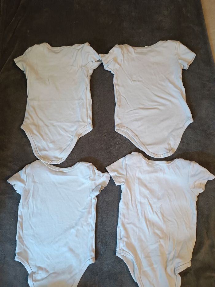 Lot de 4 bodies - photo numéro 2