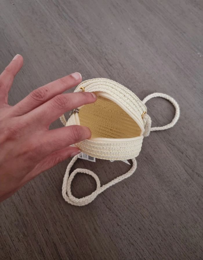 Petit sac à bandoulière rond - photo numéro 2