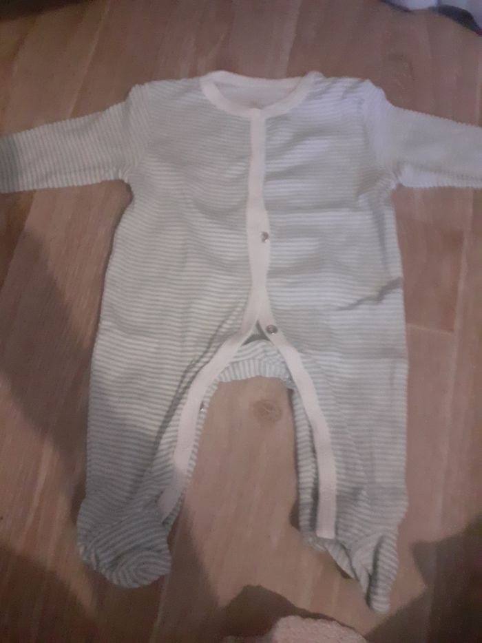 Lots de pyjamas garçon 0/1 mois - photo numéro 8