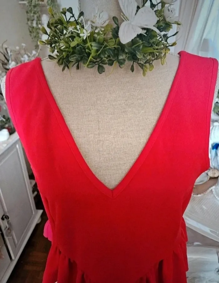 Haut court rouge volanté New Look Taille 42/44 Neuf