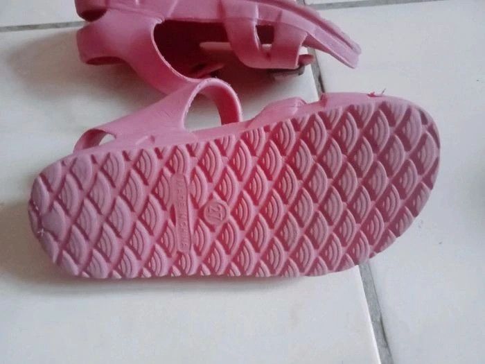 Lot de 4 chaussures pour fille 26/27 - photo numéro 8
