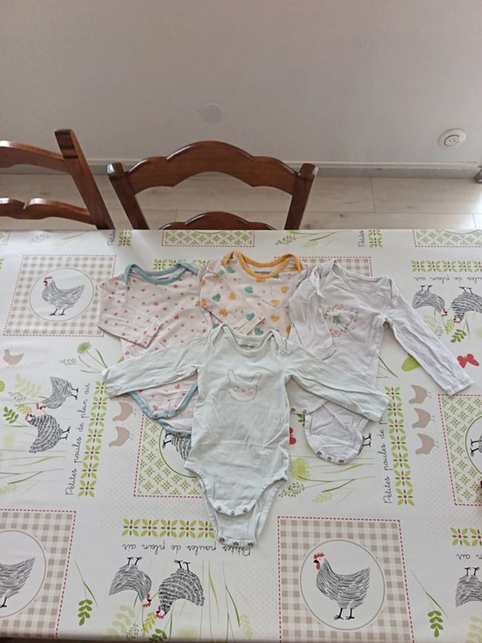 Lot bodies ML Orchestra 9 mois