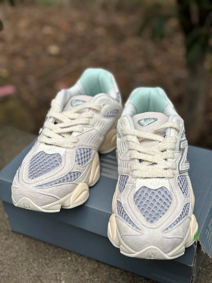 New Balance 9060 Beige 39.5 - photo numéro 5