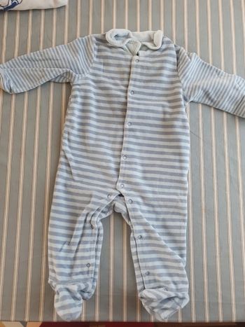Pyjama taille 6 mois