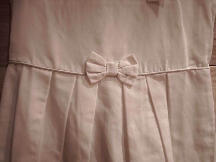 Robe de cérémonie taille 6-7 ans NEUVE, jamais utilisée. Marque Esprit - photo numéro 5