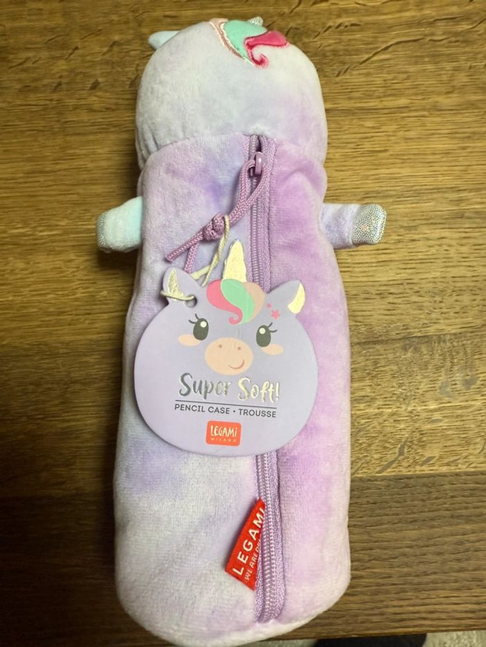 Trousse super soft Pencil case legami licorne 🦄 - photo numéro 3