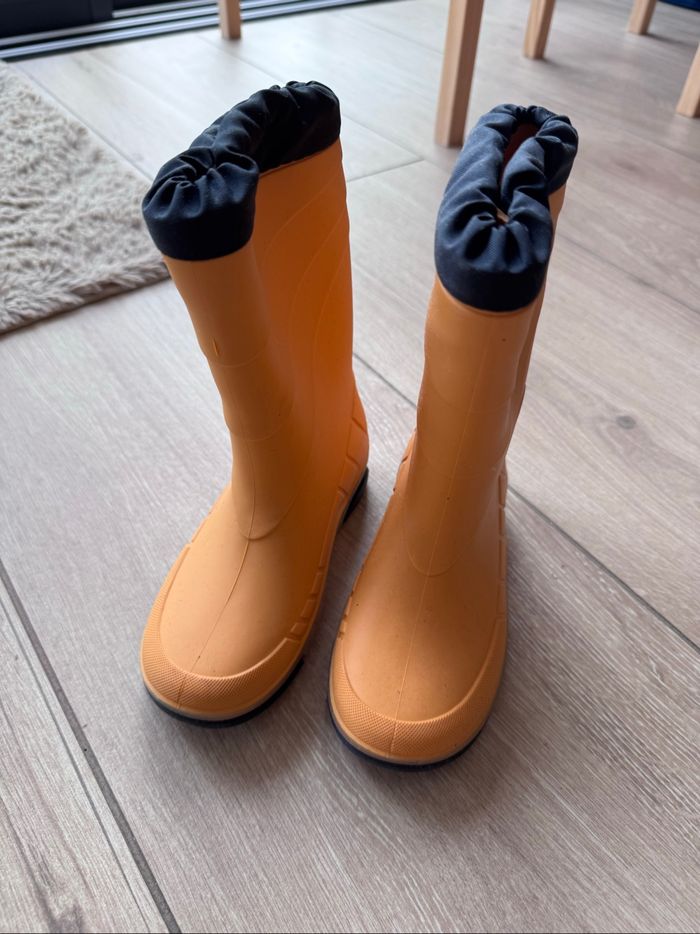 Bottes de pluie lumineuses neuves 26-27 moutarde - photo numéro 2