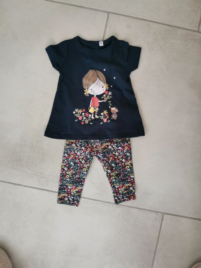 Ensemble bleu fleuri