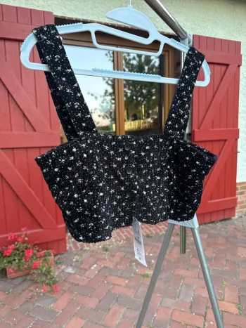 Joli croc top neuf avec étiquette taille L