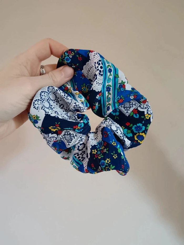 Chemisier upcyclé croppé et ses deux chouchous - photo numéro 14