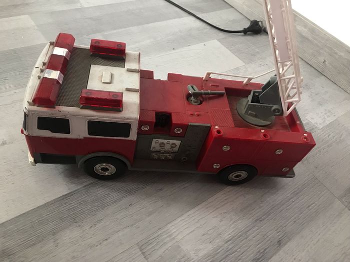 Camion de pompiers - photo numéro 3