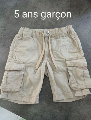 Short avec poches latérales