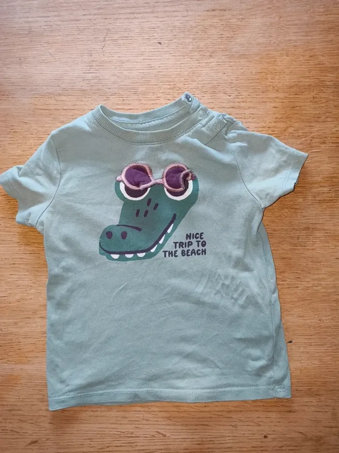 T-shirt 18 mois Kiabi excellent état - photo numéro 2