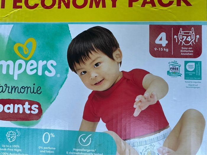Couches culottes pants Pampers harmonie taille 4 - photo numéro 2
