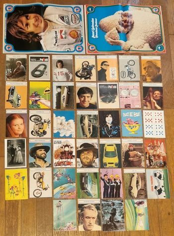 Lot de 2 anciens magazines Tintin + 39 fiches années 70 Vintage