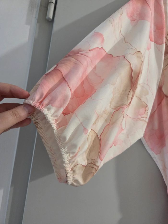 Robe a fleurs rose et beige cache cœur - photo numéro 3