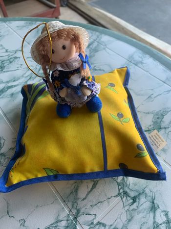 Petit coussin poupée