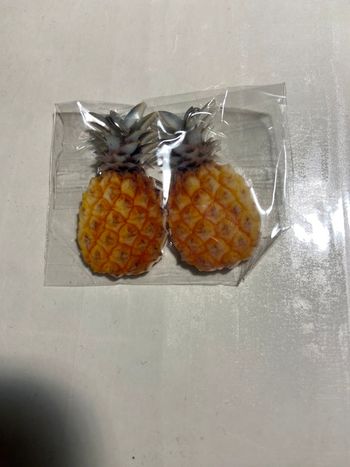 Boucles oreilles neuves ananas légères