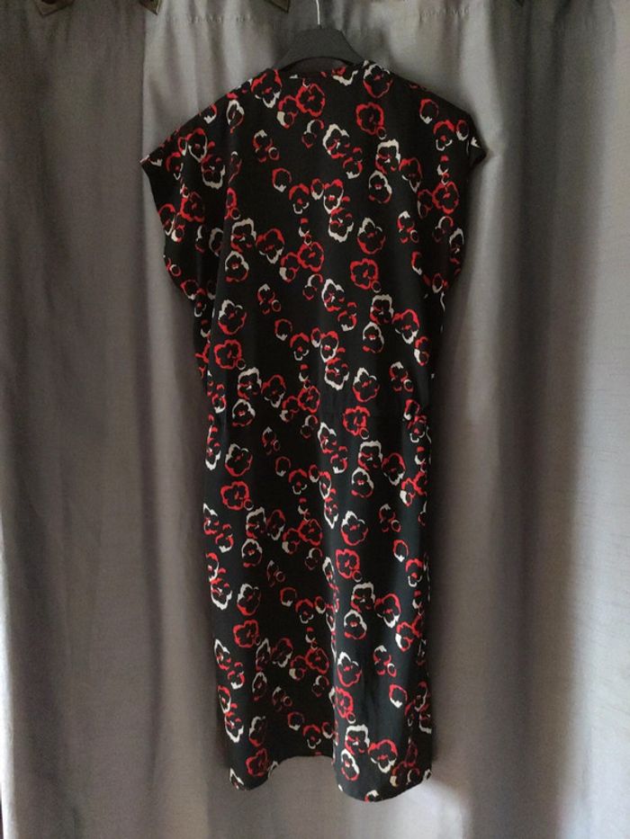 Robe fleurie T38 - photo numéro 2