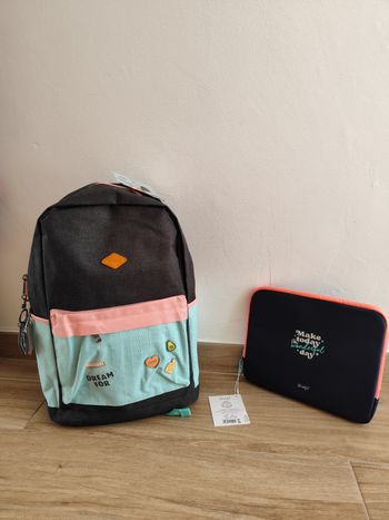Sac à dos neuf Mr Wonderful + pochette