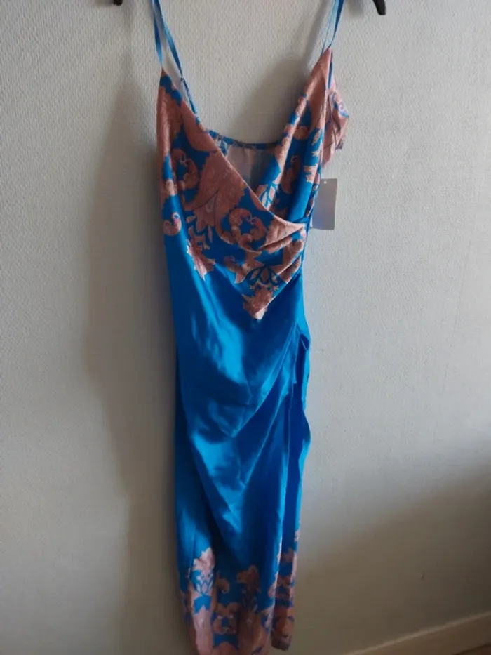 Robe taille 36 - photo numéro 2