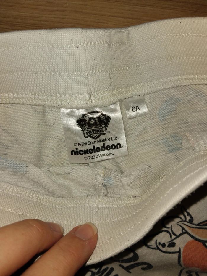 Short garçon taille 6 ans - photo numéro 2