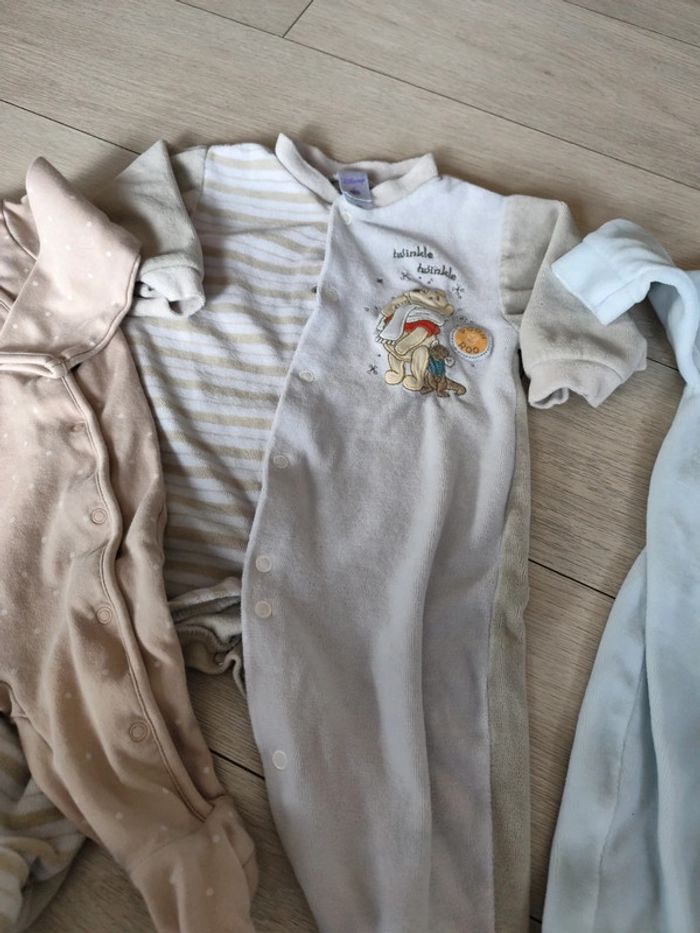 Lot de 3 pyjamas - photo numéro 4