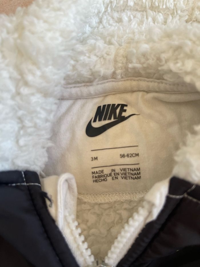 Combinaison Nike - photo numéro 2