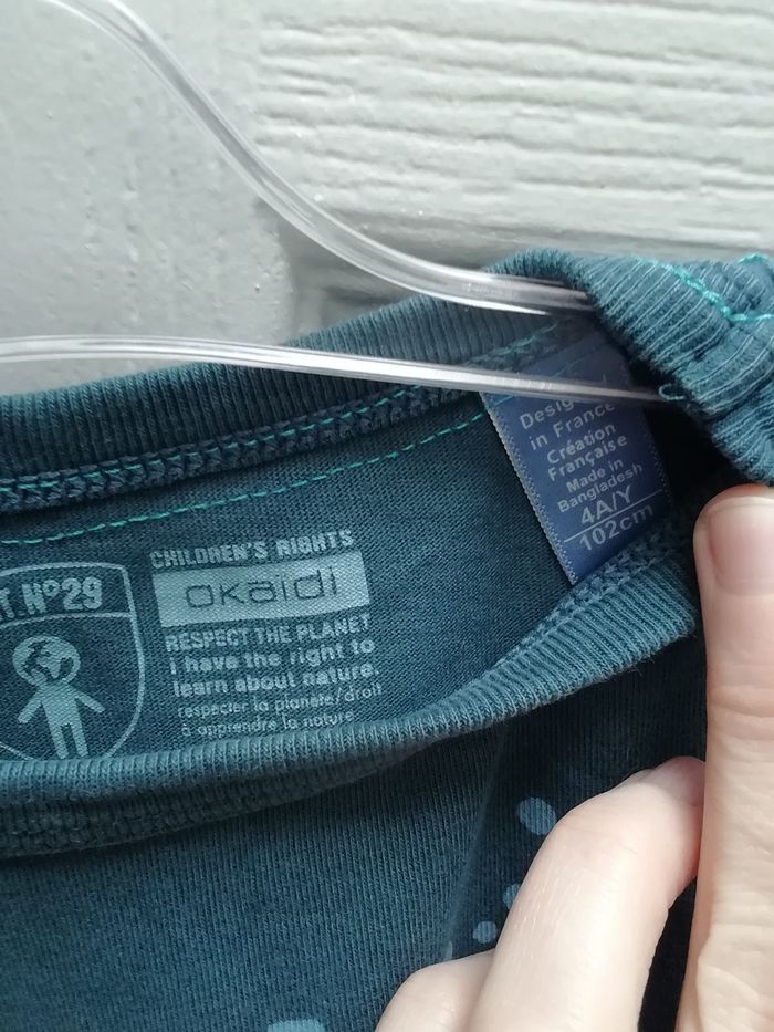 Vends t-shirt garçon été bleu vert avec texte sur le devant. - photo numéro 5