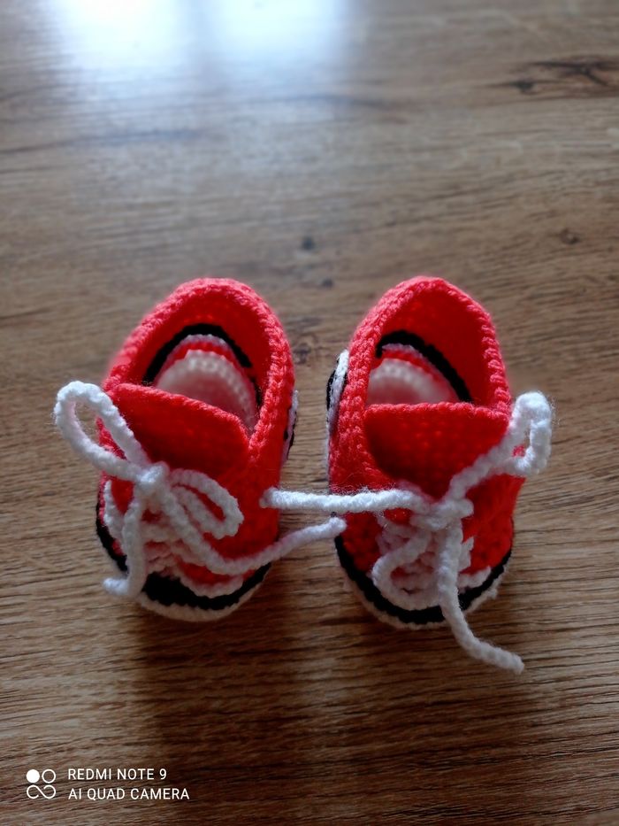 Chaussons fait mains - photo numéro 2