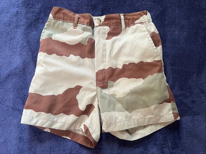 Short militaire camo desert taille 34 xxs neuf avec default