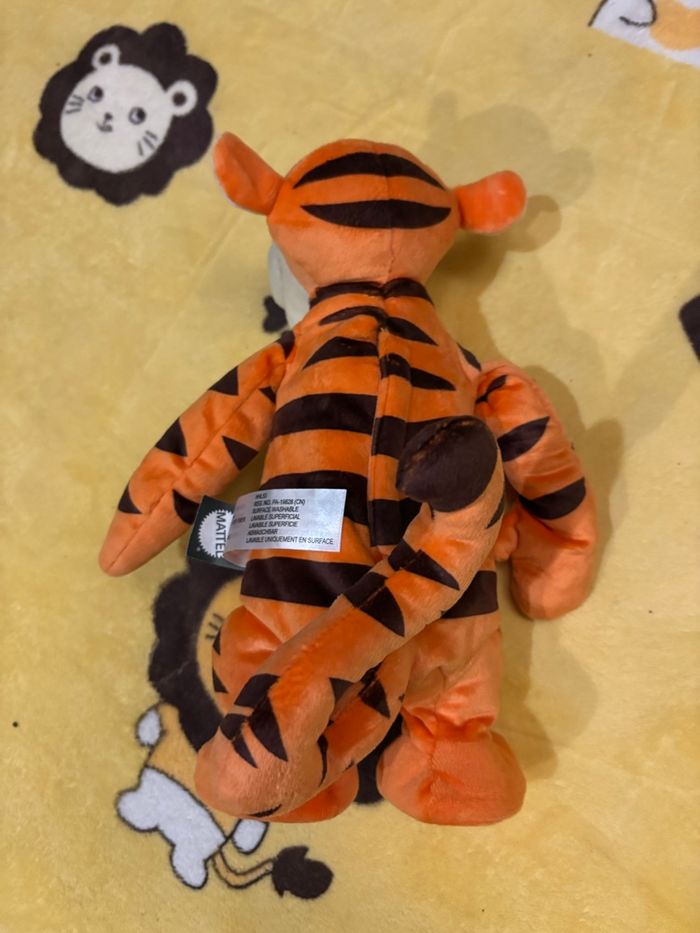 Tigrou sauteur parlant - photo numéro 2