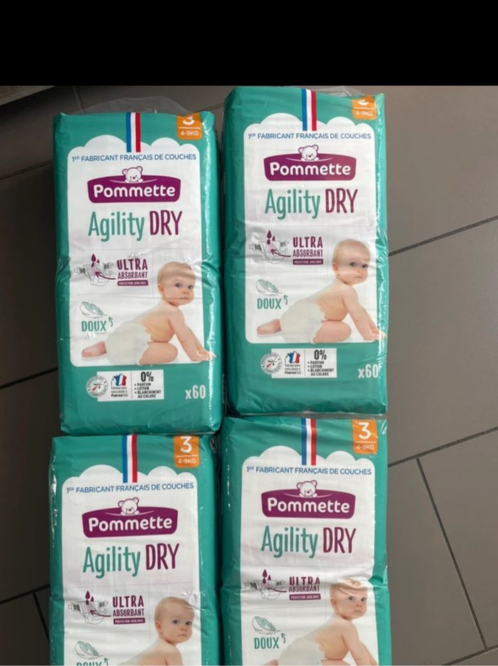 4 paquets de couches pommette t 3