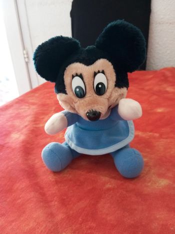 Minnie vintage, Walt Disney Company