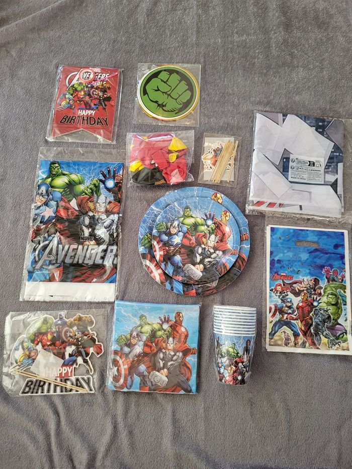 Lot décoration Marvel avengers