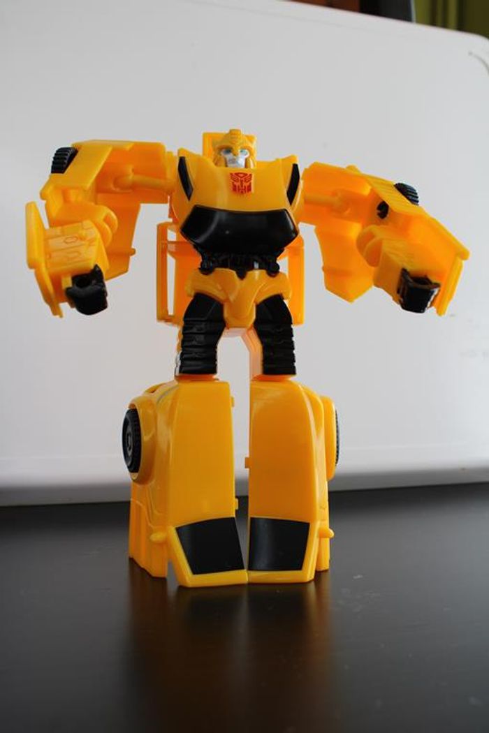 Hasbro transformer Bumble Bee - photo numéro 4