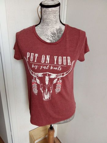 Tee shirt manche courte femme taille 38 bordeaux motif, mi saison été