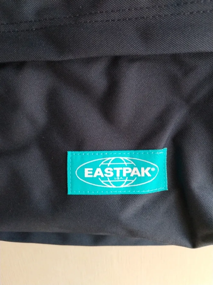 Sac a dos Eastpak - photo numéro 3