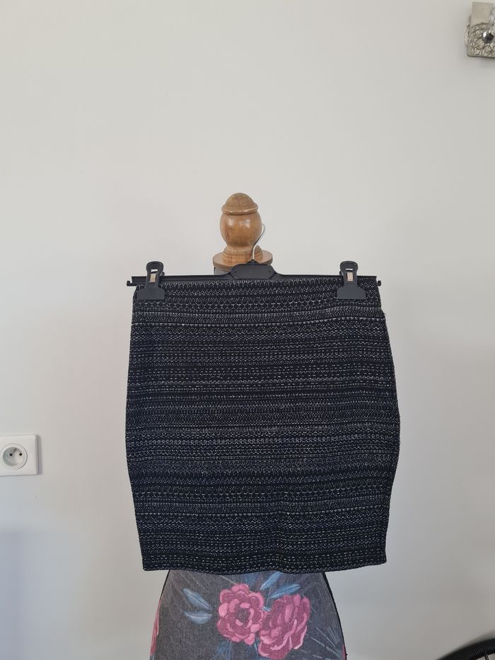 Jupe noire pailletée - photo numéro 3