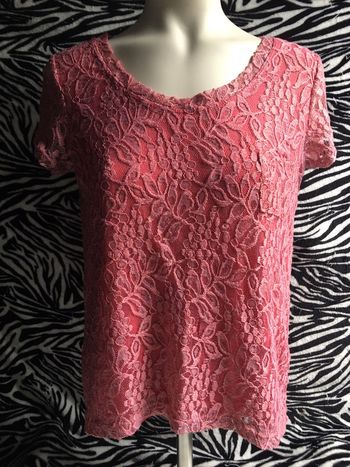 Teeshirt dentelle rose dos ajouré