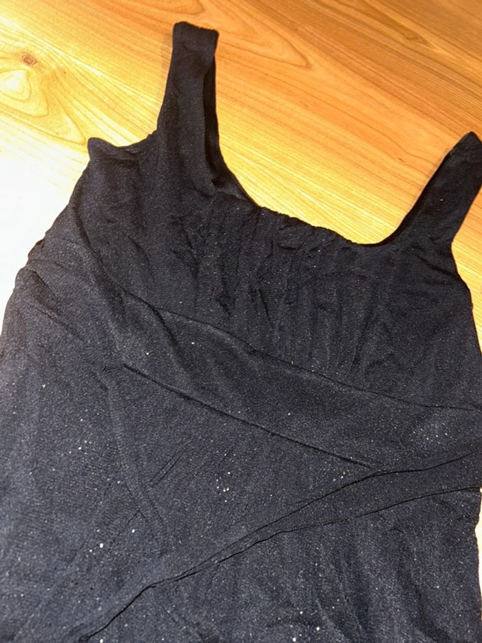 Robe noir avec petit strass - photo numéro 2