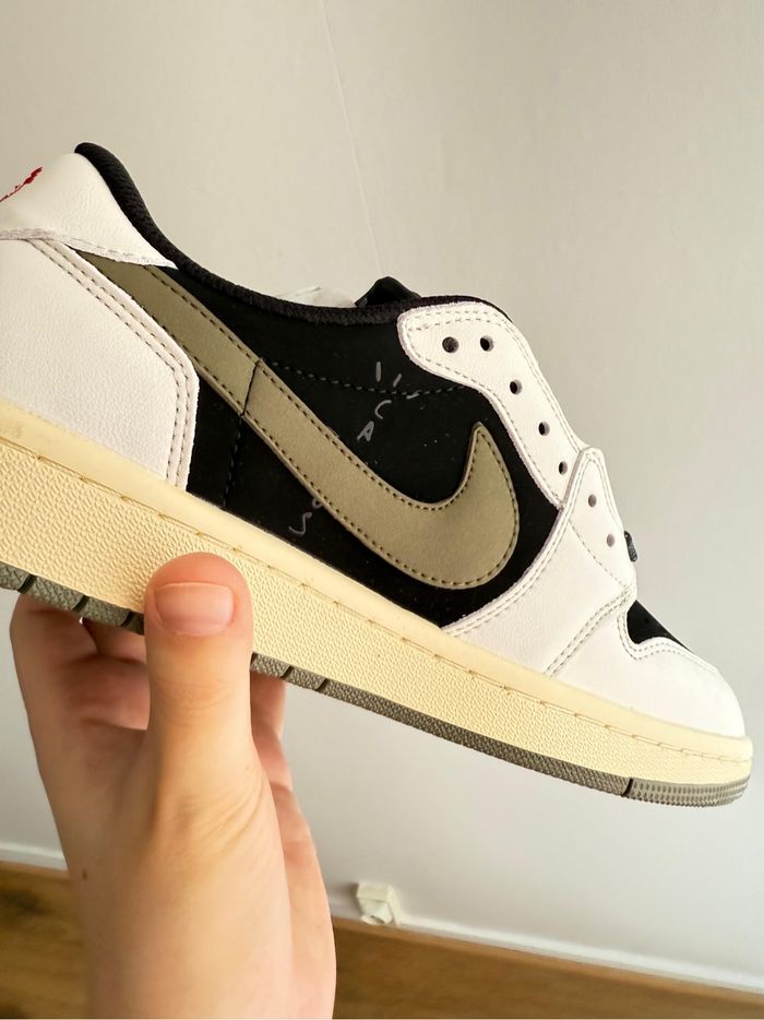 Jordan 1 low Travis Scott olive - photo numéro 2