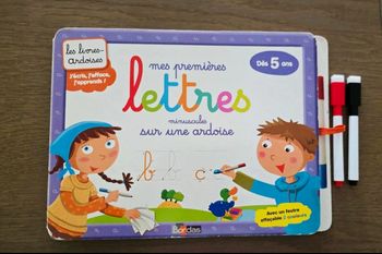 Livre ardoise mes premières lettres minuscules sur un ardoise des 5 ans en bon état